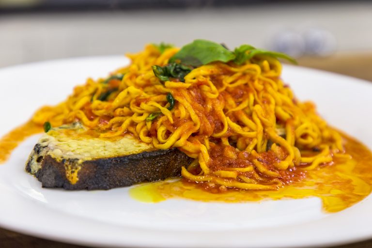Spaghetti and Arrabiata Sauce on Toast - James Martin Chef